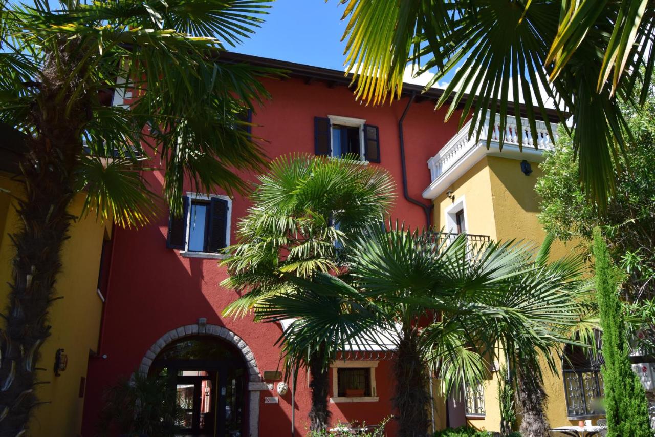 Residence Segattini Riva del Garda, Lago di Garda Lake Gardasee