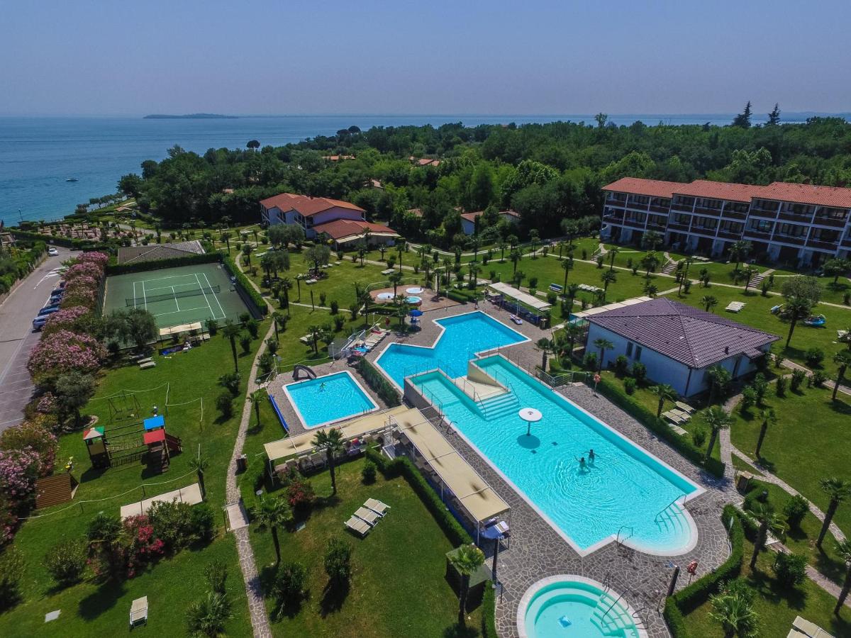 Apparthotel San Sivino, Manerba del Garda, Lago di Garda Lake Gardasee