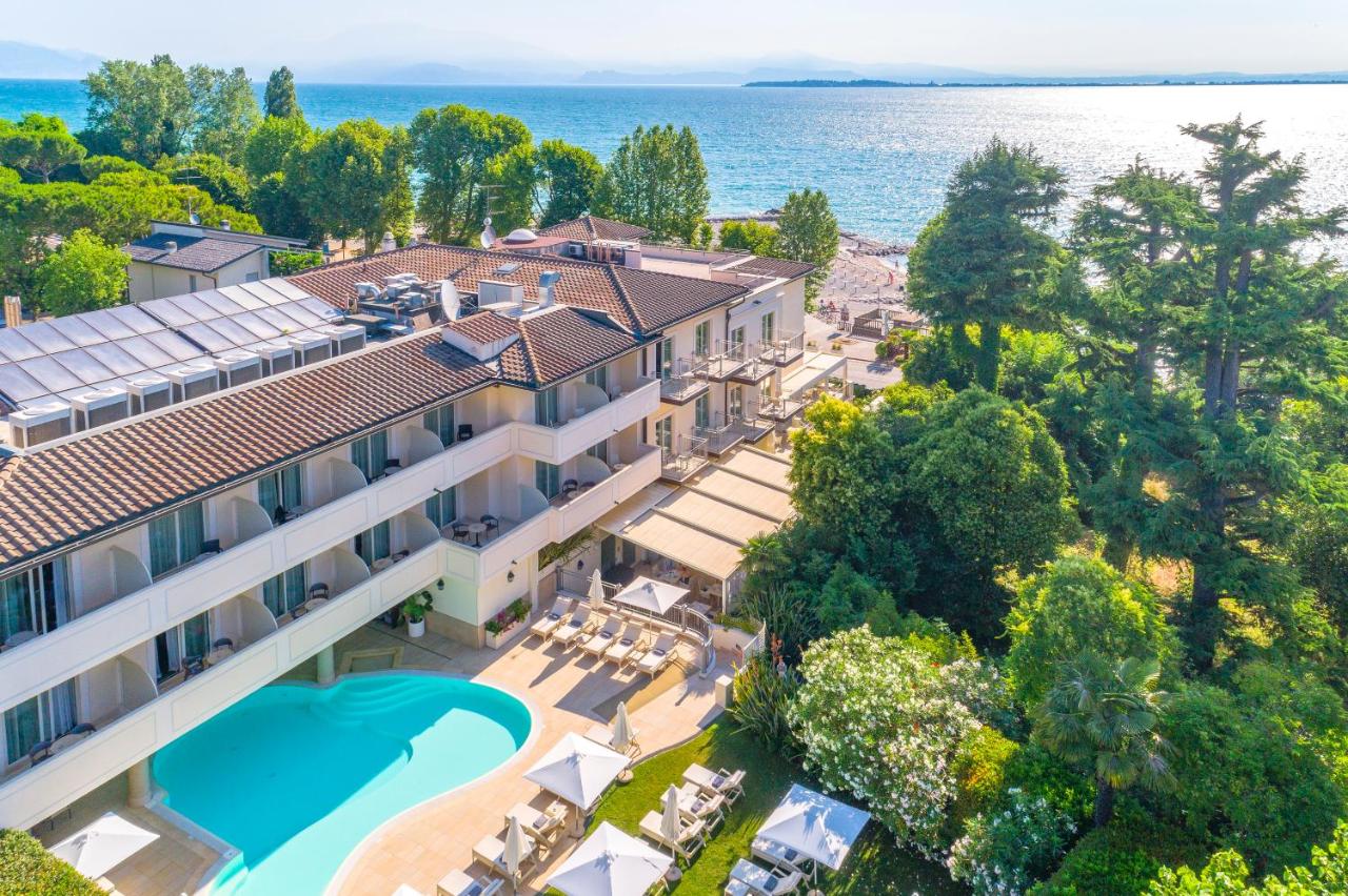 Villa Rosa Hotel Desenzano del Garda, Lago di Garda Lake Gardasee