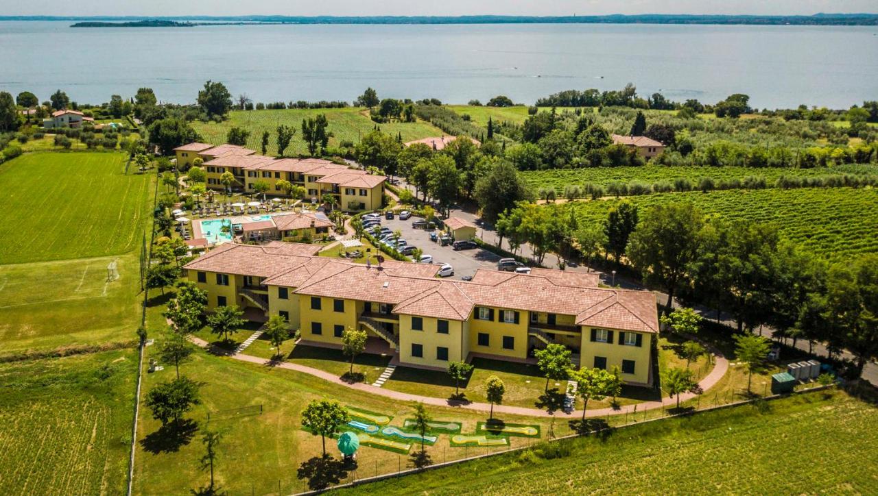 Residence Karina Moniga del Garda, Lago di Garda Lake Gardasee Gardameer